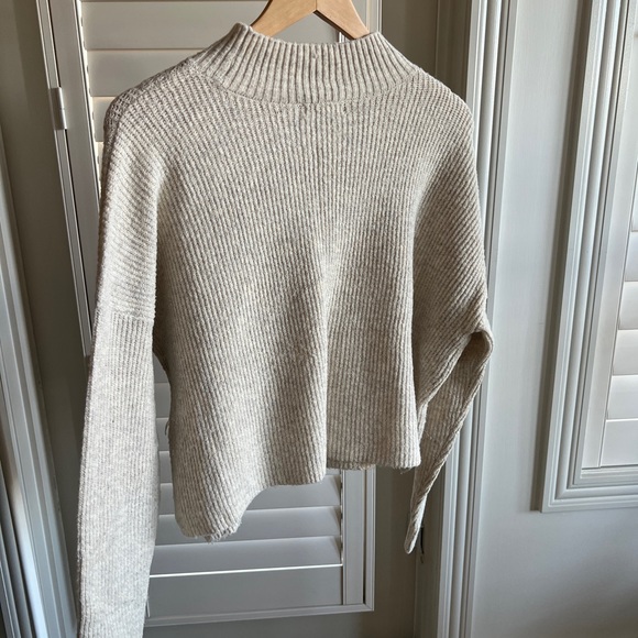 BP boxy ribbed mock neck crop sweater - Picture 3 of 4